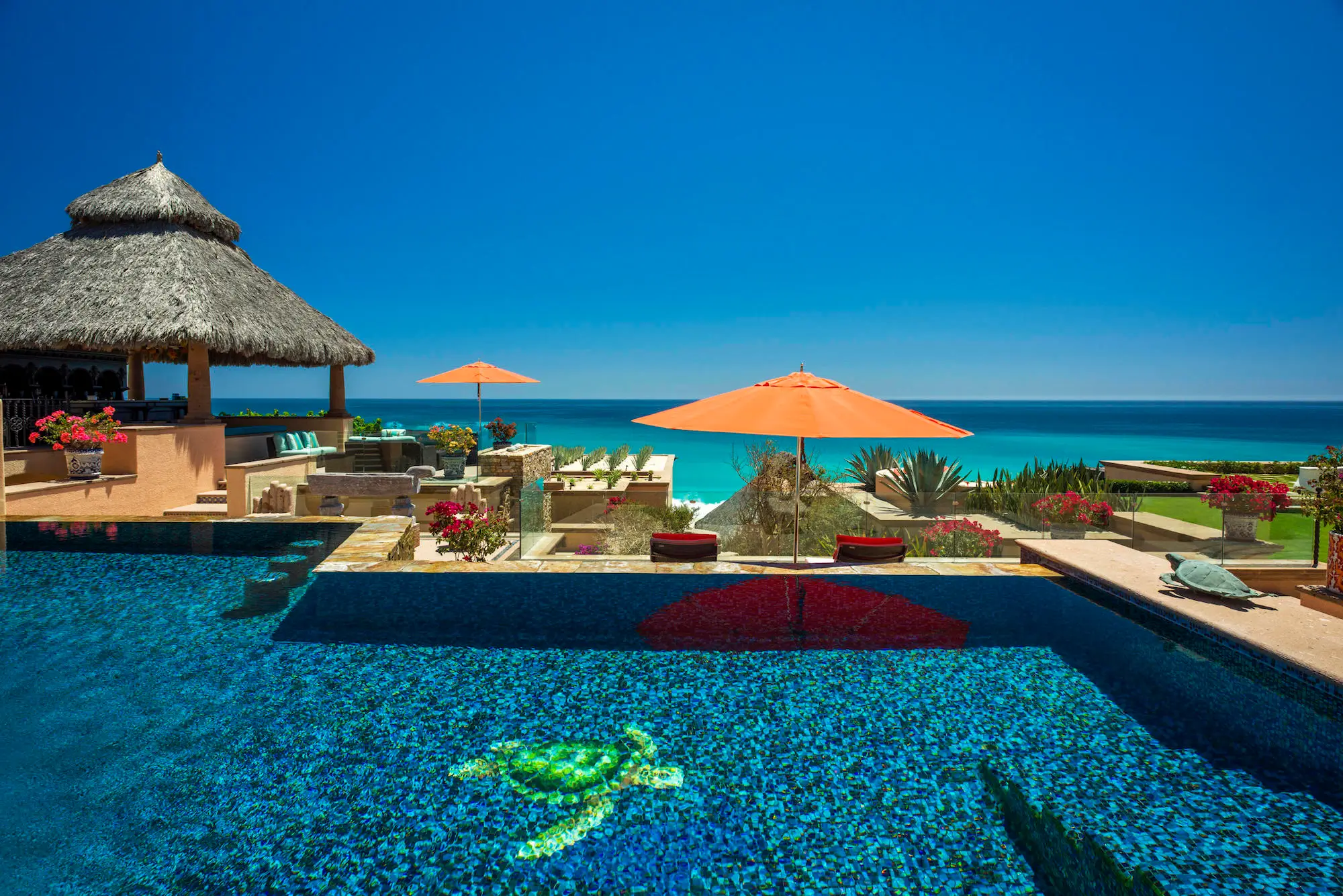 Oceanfront homes for sale in Los Cabos overlooking the Sea of Cortez