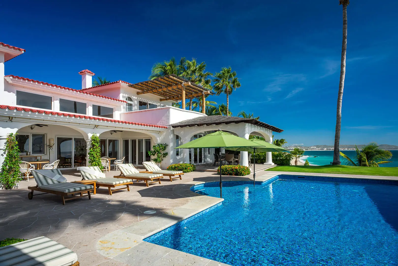 Luxury ocean-view homes in Palmilla and Villas del Mar, Los Cabos